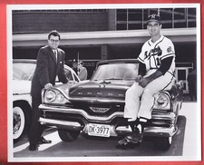 1957   MILWAUKEE BRAVES   8 X 10   GLOSSY   TYPE 1    BOB BUHL   W/ DODGE SEDAN