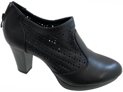 cone heel court shoes