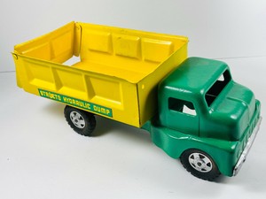 Vintage Structo Hydraulic Dump Toy 