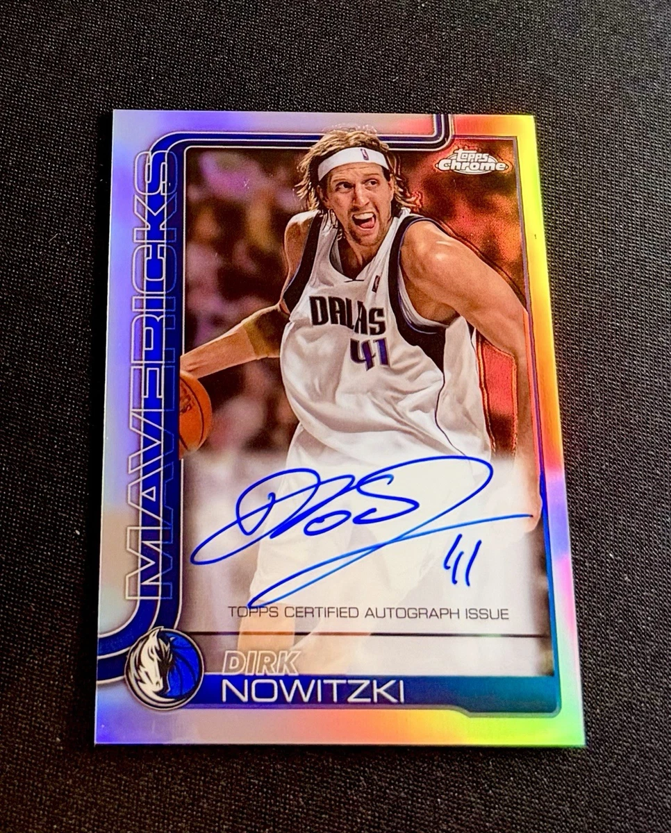 Topps Dirk Nowitzki Basketball Autographed Sports Trading Cards
