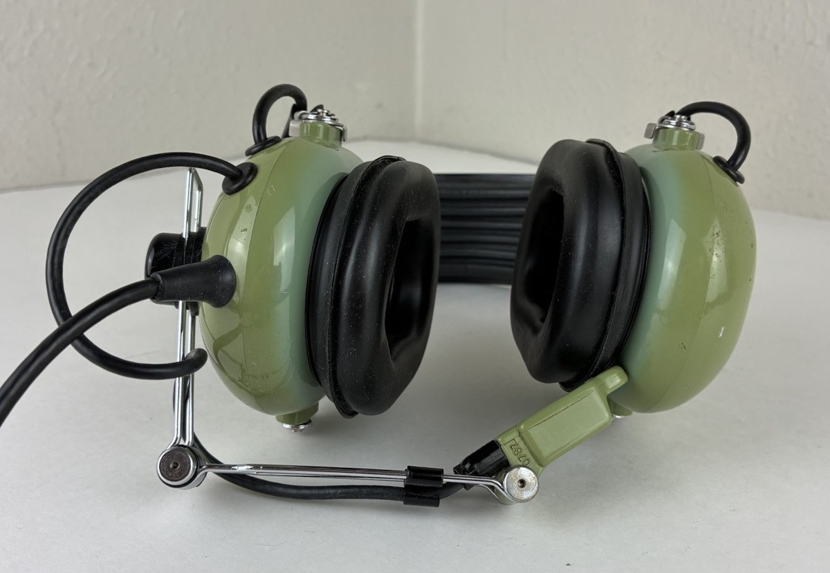 Vintage David Clark H10-40 Aviation Pilots Headset M-4 Mic Dual