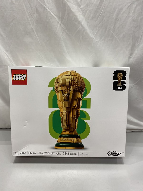 Lego Editions 43020 FIFA World Cup Official Trophy- New & Sealed