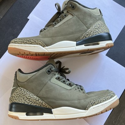 Nike Air Jordan 3 Pine Green Olive Elephant Print Lace Up Mid Top Sneakers