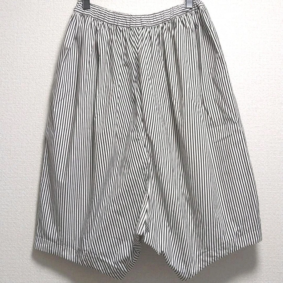 PANTALONES GAUCHOS A RAYAS USADOS COMME DES GARCONS BUENOS Foto 2 de 4