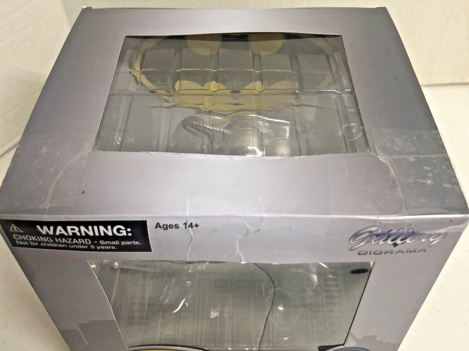 Статуэтка DC Diamond Select Toys Batman DCeased ПВХ новая в коробке - Изображение 3 из 4