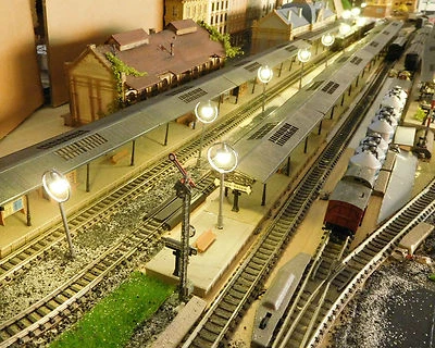 BONN-BAD-GODESBERG 10 graue Ringlampen, LED Bahnsteiglampen, Laternen, Messing, 65 mm hoch, 12-16 V