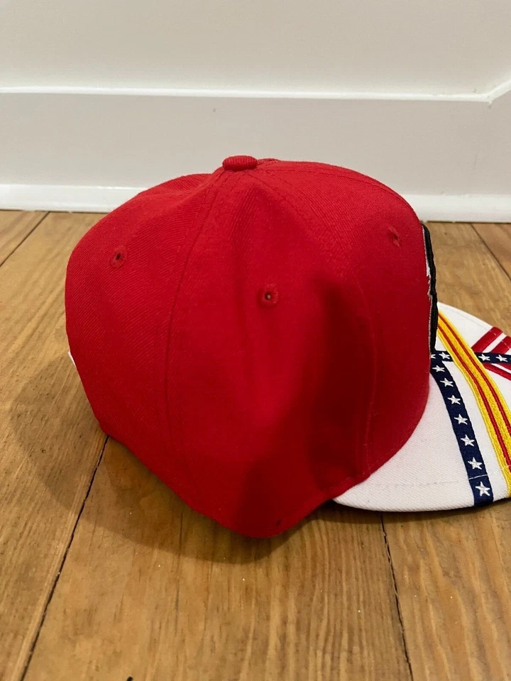 Sombrero Bandera Especial Tampa Bay Bucks Talla 7 1/8 Para Hombre ***(NUEVO EXCELENTE ESTADO)*** Foto 2 de 4