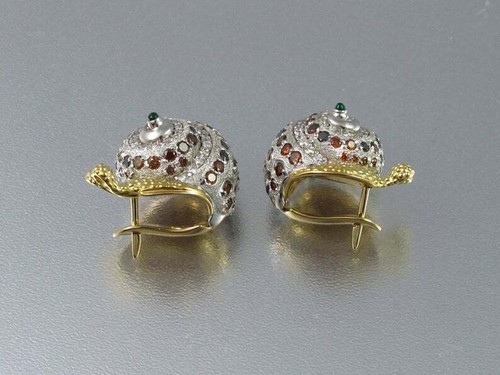 Beautiful Snail Design With Multi Color Gemstones & White CZ 925 Silver Earrings - Picture 4 of 9