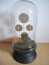 Glasplateau Gloche Deko Objekt Schneeflocken schwarz-gold Impressionen