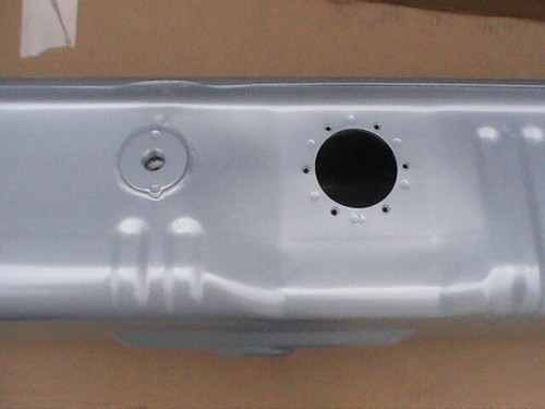 CLASSIC MINI PETROL TANK FOR MINIVAN, ESTATE, PICKUPS - Picture 2 of 9