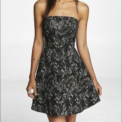 Express Black & Metallic Snakeskin Print Dress Size 8 Strapless Fit & Flare  | eBay