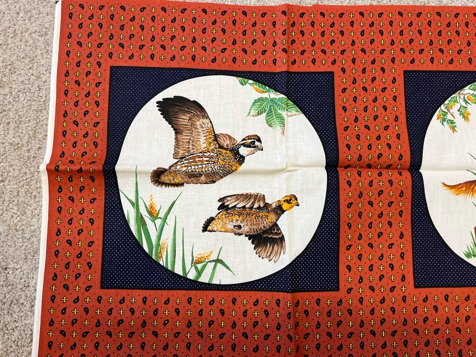 Tela de acolchado Spring Industries + tela extra pájaro rojo dorado perro retriever Foto 3 de 4