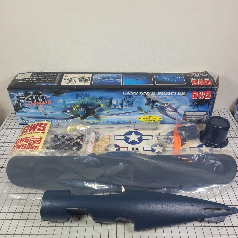 GWS F4U Corsair Easy WWII Fighter Motorized RC New Open Box w/ Damage *Pictures* - Image 2 of 4