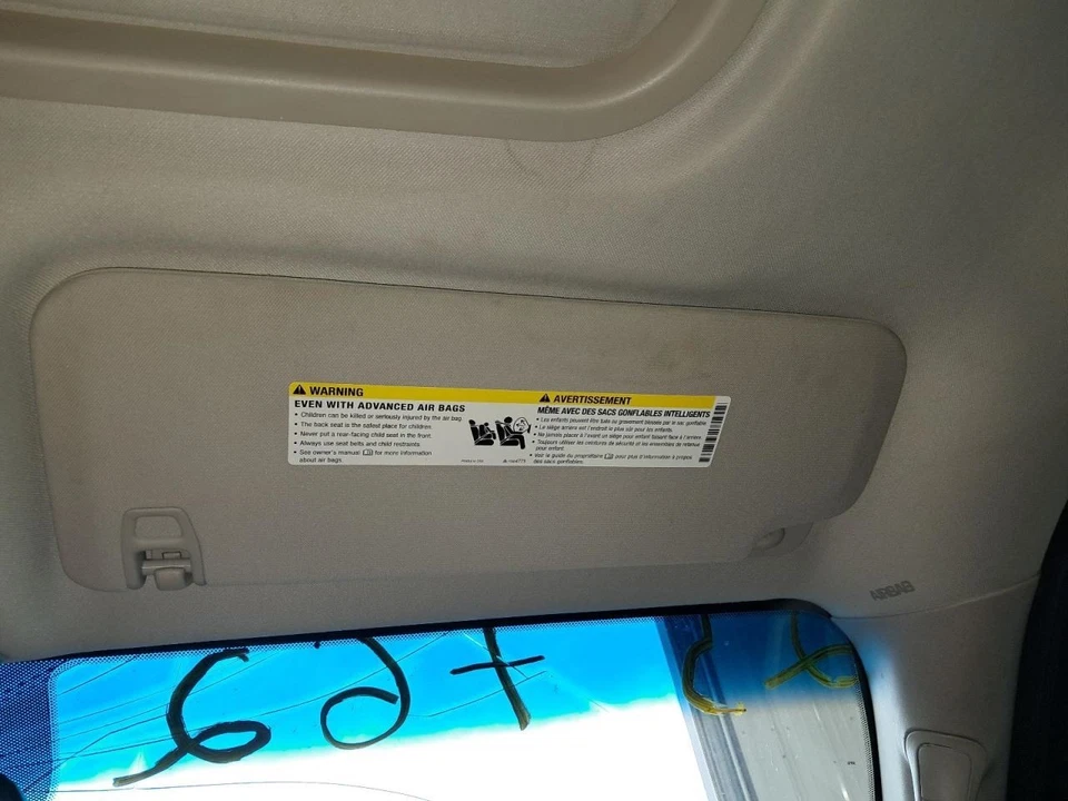 Солнцезащитный козырек для правостороннего пассажира 2007 GMC Yukon от оригинального производителя б/у 426486 - Изображение 2 из 4