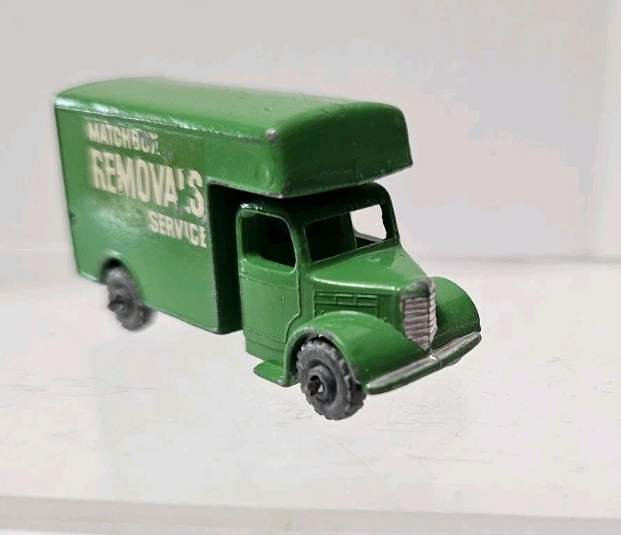 1957 Lesney 17-a Bedford Van Matchbox Removals Service, Green - VG+ - Image 4 of 4