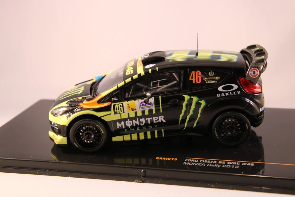 IXO 1/43 VALENTINO ROSSI SET MODELLINO AUTO RALLY FORD FIESTA MODELLISMO STATICO - Immagine 3 di 4
