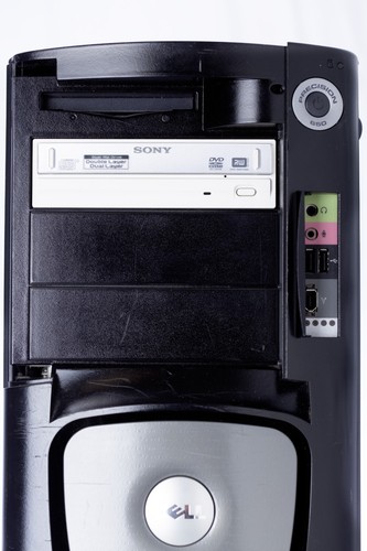 Retro DELL PRECISION WORKSTATION 650 2x Intel Xeon 2.8GHz, 4GB SDRAM, 205GB HDD - Picture 3 of 11