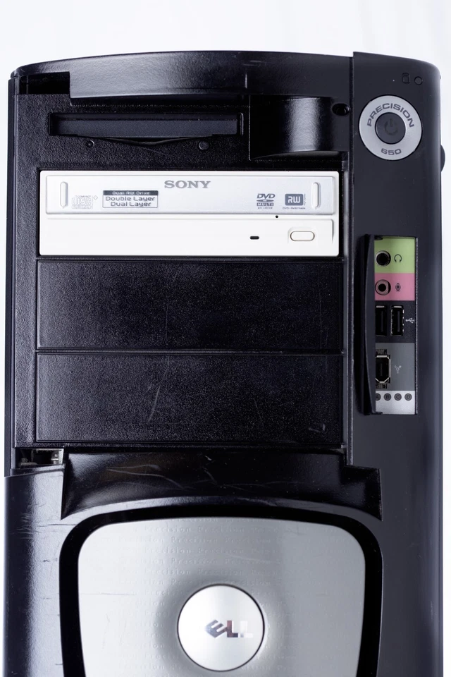 Retro DELL PRECISION WORKSTATION 650  2x Intel Xeon 2.8GHz, 4GB SDRAM, 205GB HDD - Image 3 of 4