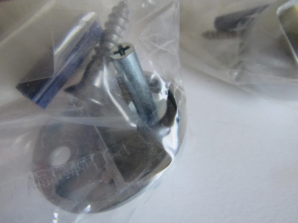 Nuevo Lote de 10 Schlage Ives Acabado Cromo Satinado Media Cúpula Piso Puerta Parachoques Parachoques Foto 3 de 4