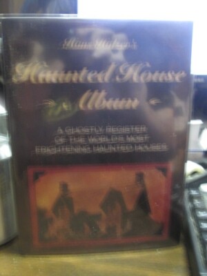 Haunted House Album by Hans Holzer (Hardcover)