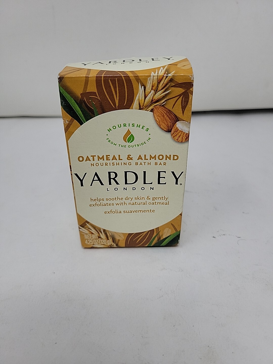 YARDLEY LONDON SOAPS 4.25oz OATMEAL &ALMOND Nourishing Bath Bar Skin & gently