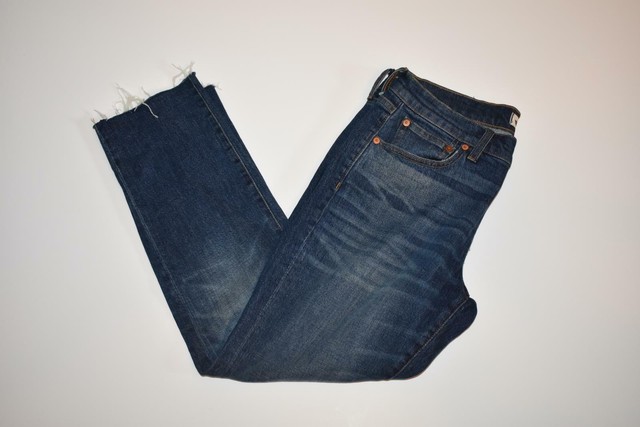 madewell slim boyjean raw hem