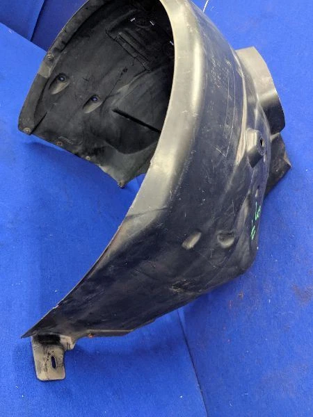 BMW M3 E46 2008-2013 conductor guardabarros izquierdo forro protector contra salpicaduras rueda de plástico bien Foto 4 de 4