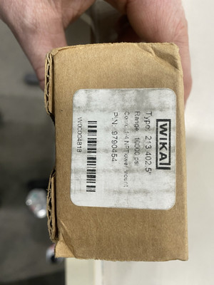 #ad #ad 9790454 10000 psi brass Wika Gauge 1 4 npt bottom mount $35.00