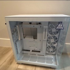 NZXT H9 Series H9 ATX Mid Tower White Case Tempered Glass USB Audio Ports Steel