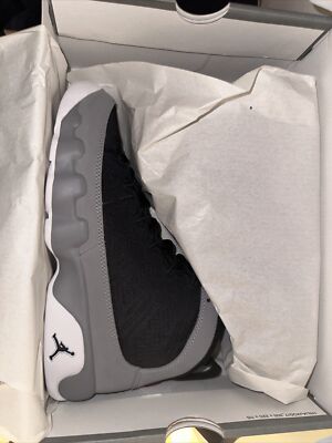 Jordan 9 Retro Particle Grey  302359-060 Size 6.5Y s-l400.jpg main image 2