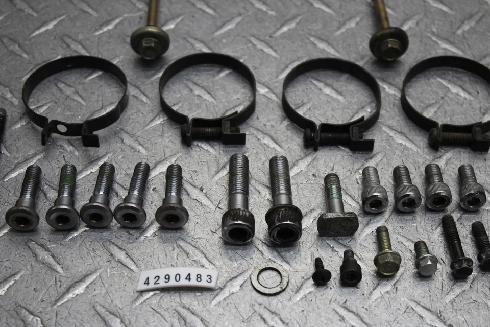 1984 HONDA V30 MAGNA VF500C 49 STATE HARDWARE BAG BOLT SET  - Image 3 of 4