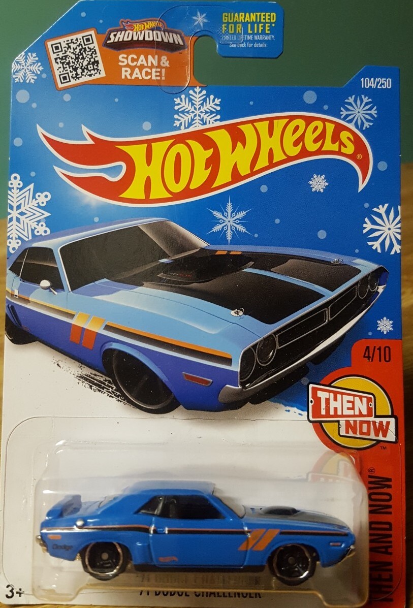 Hot Wheels '71 Dodge Challenger Blue 1:64 Scale New Snowflake Card