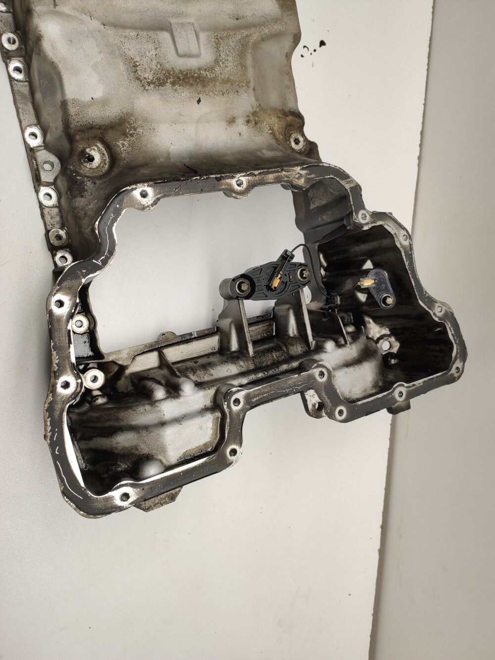 MERCEDES E Class CDI Om642 Oil Sump Upper Section VITO 300c  