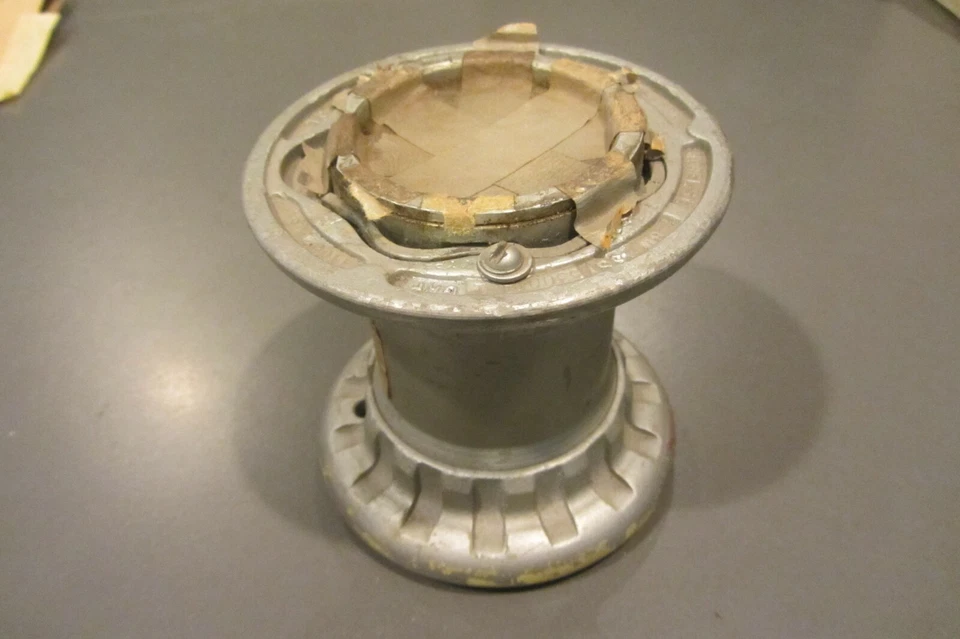 Conjunto de rueda trasera Goodyear P/N 530054-1 Foto 4 de 4