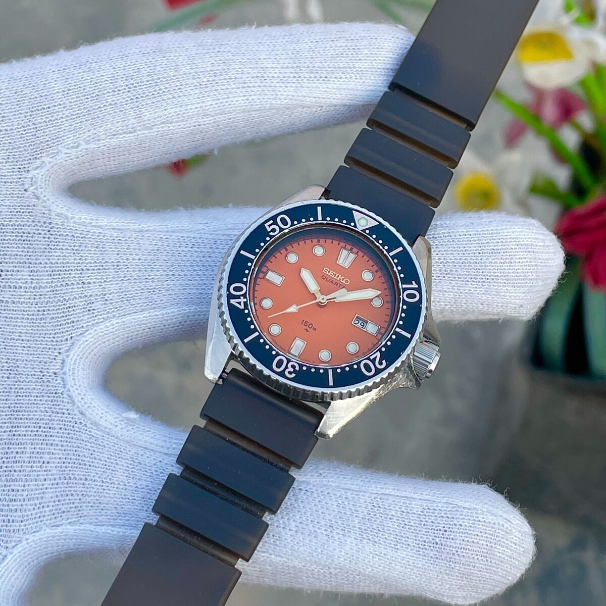 Vintage Seiko Orange Compact Diver 150m Quartz Men's Watch Vintage Seiko Orange Compact Diver 150m Quartz Men's Watch