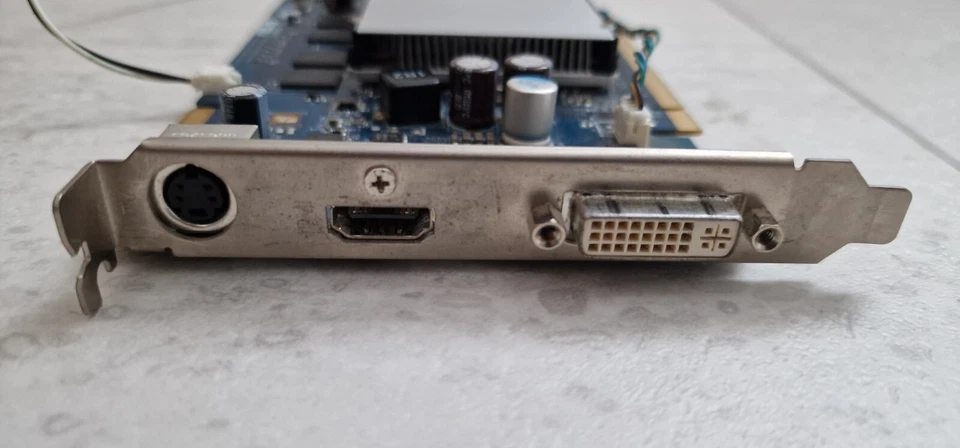 Card Graphics 8600 GeForce 256MB Nvidia GEFORCE NVIDIA 256MB PCIe 8600GT - Image 2 of 4