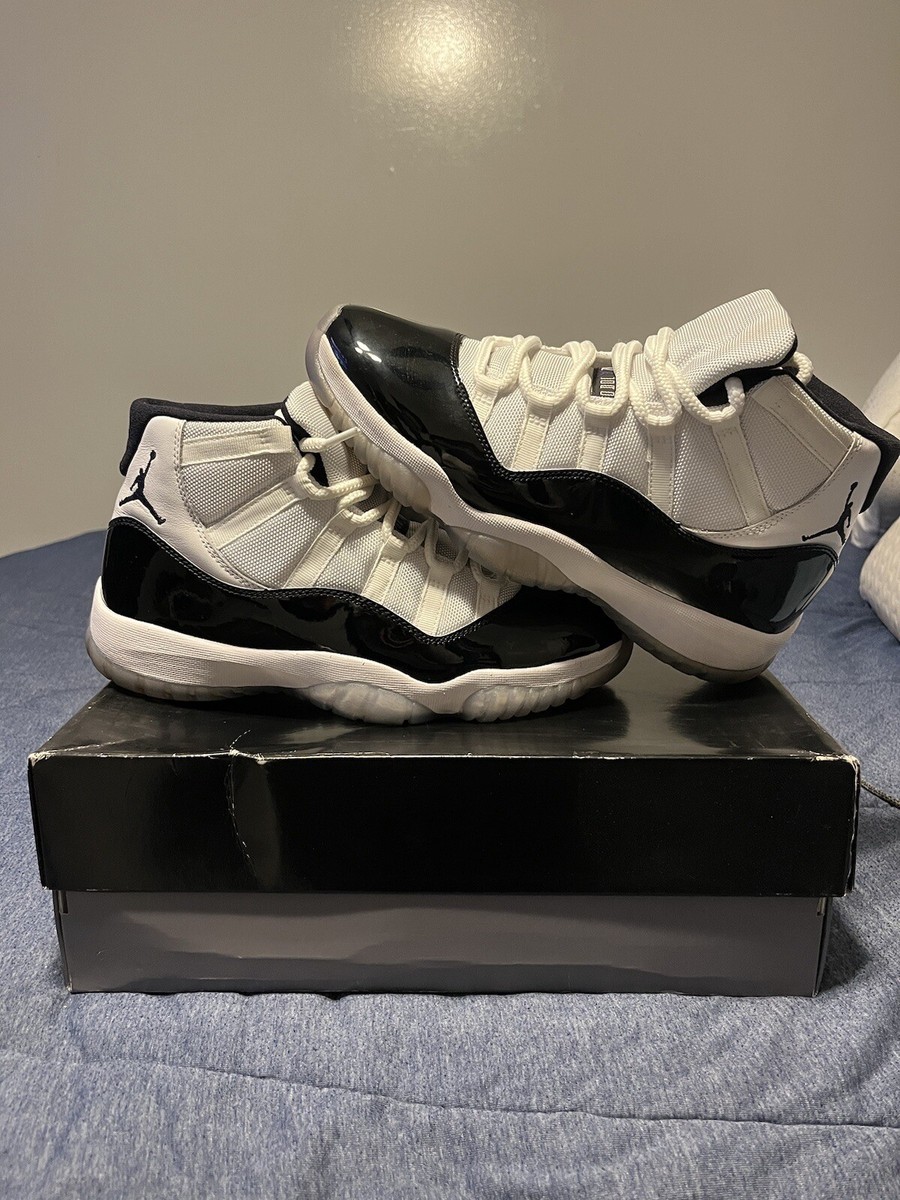 Concord 11s 2018 size 9.5 og all AIR JORDAN 11 RETRO  main image 3