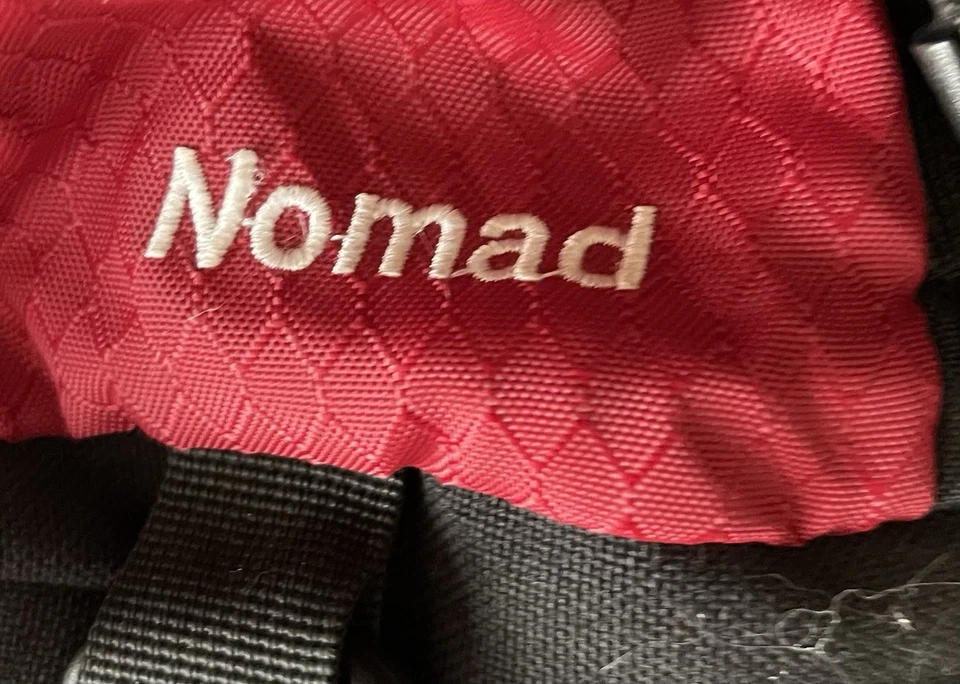 Mochila de Senderismo Wenger Swiss Gear Nomad HX03C10 30x15 Bolsillos Acolchada Lluvia Mosca Foto 2 de 4