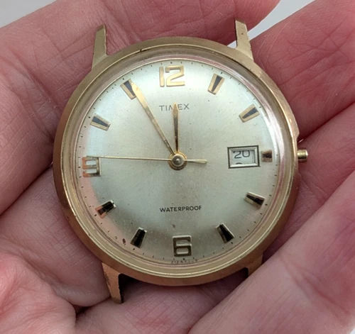 1969 TIMEX Marlin Calendar 2124 2369 Vintage 33mm Watch Movement PARTS or REPAIR