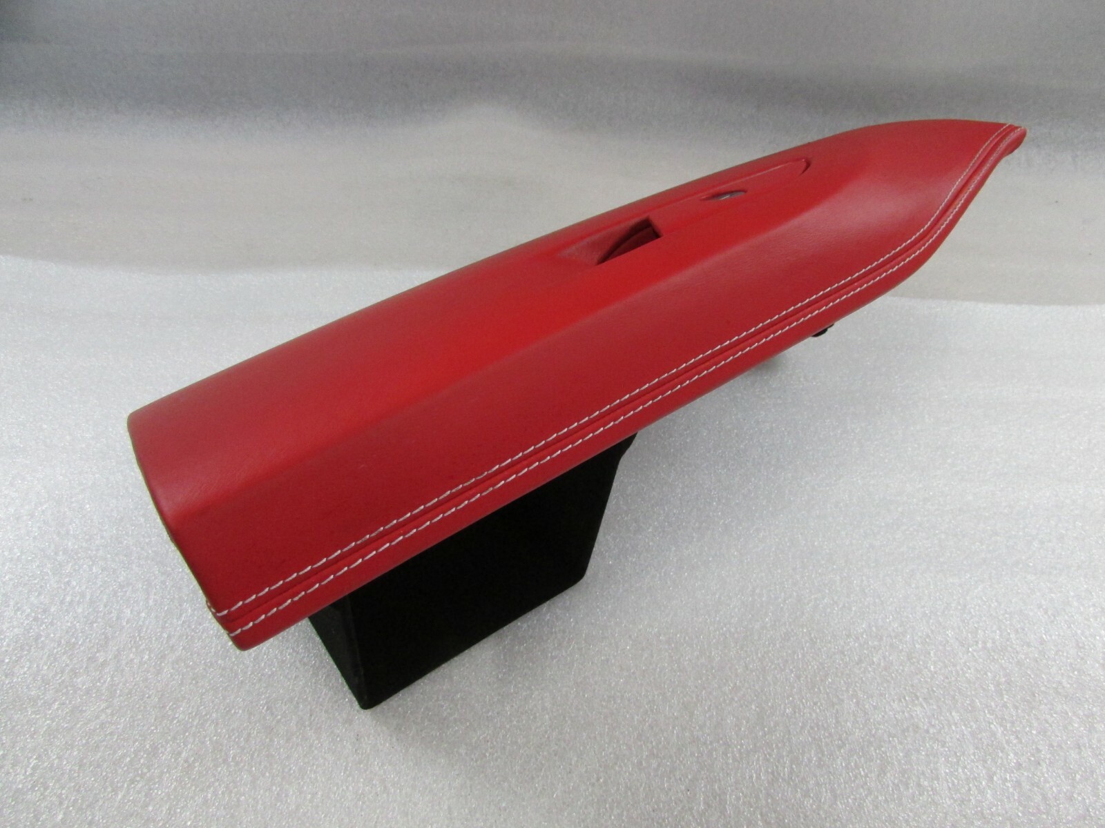 Ferrari 488, Glove Box, Red, Minor Damage, Used, P/N 87272700