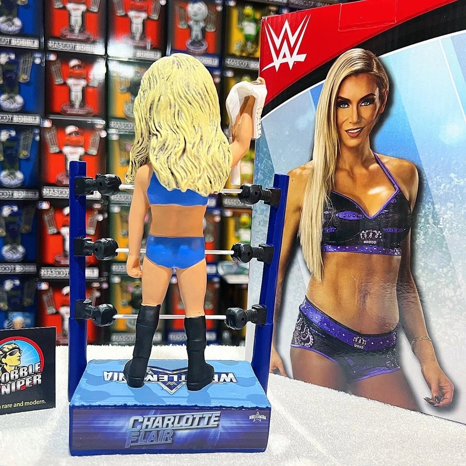 Cinturón de lucha libre exclusivo Bobblehead Charlotte Flair WrestleMania 38 WWE Champion Foto 4 de 4