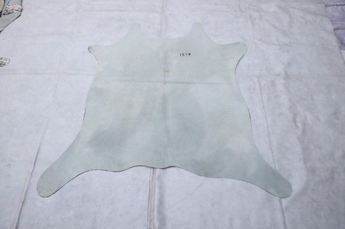 Real Picture! Large Cow Hide Rug Cow Skin Hairon Leather Rug for Décor - Picture 3 of 3