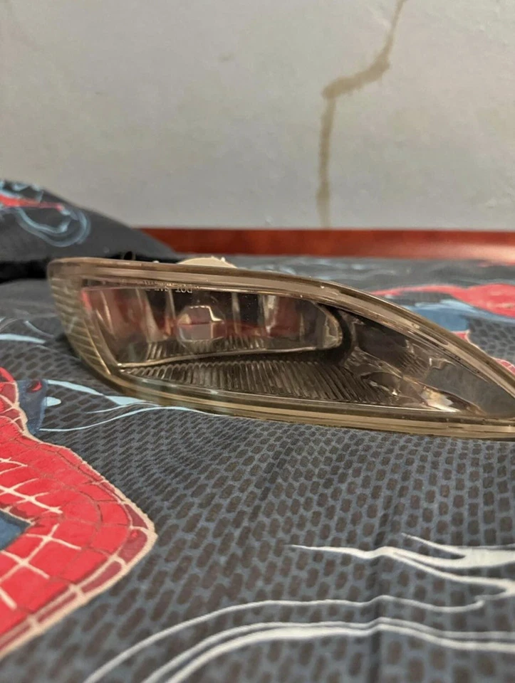 Toyota Corolla Fog Lights 05-08 - Image 2 of 2
