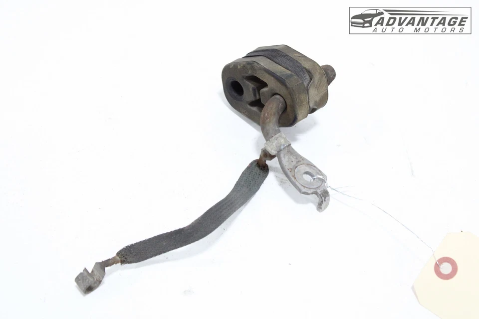 2018-2023 DODGE CHARGER REAR RIGHT SIDE EXHAUST PIPE LOWER HANGER & BRACKET OEM - Image 2 of 4