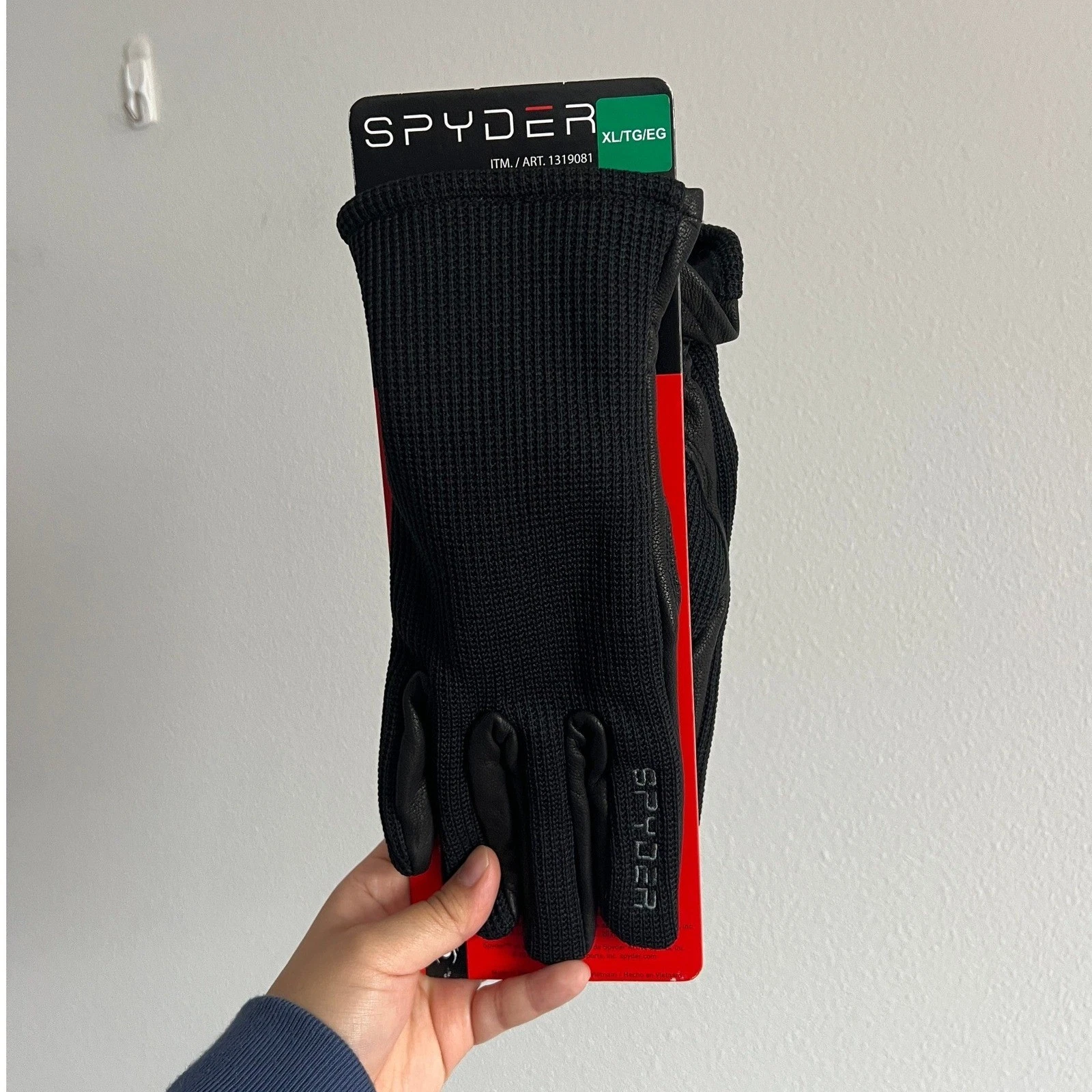 NWT Spyder Black Leather Palm Gloves XL Winter Outdoor Skiwear Tech Knit Utility
Opens in a new wind