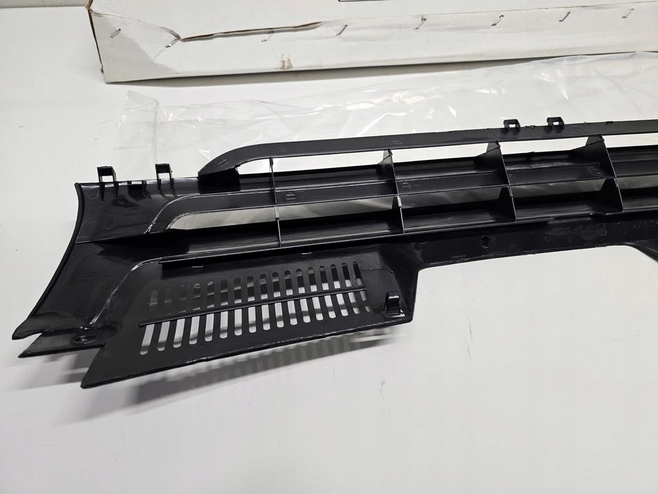 JOM Golf 5 1K1853653OE Grill Cover Dummy - Image 2 of 4