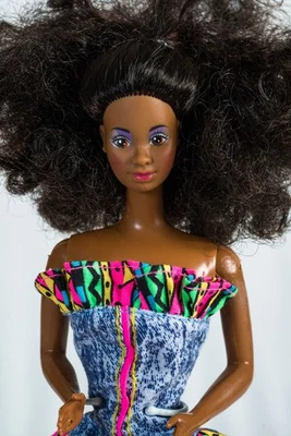 Barbie Puppe Dee Dee 1141 Rockers AA 1985 mit Jeans Weekend Kleid 778 Rockstars - Bild 1 von 4