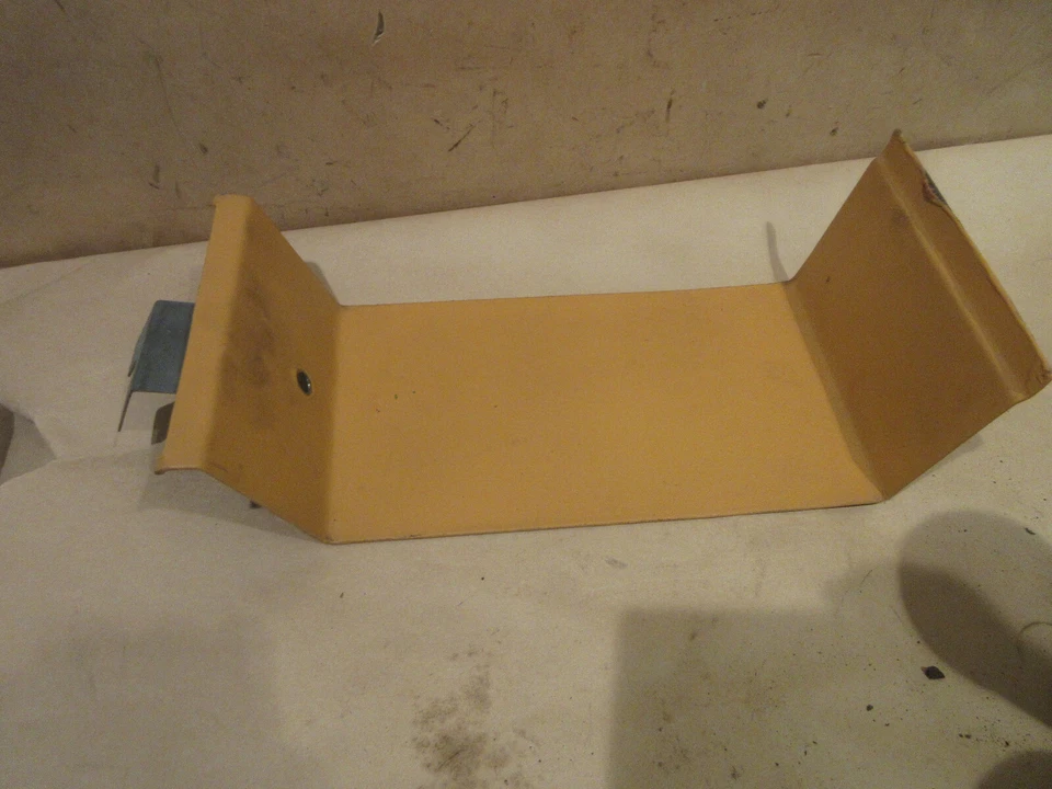 Cubierta inferior de guantera Ferrari 348 2.7 Motronic, TB/TS P/N 63339600 Foto 4 de 4