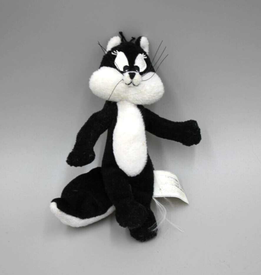 Warner Pepe Le Pew Cat Girlfriend Skunk 6