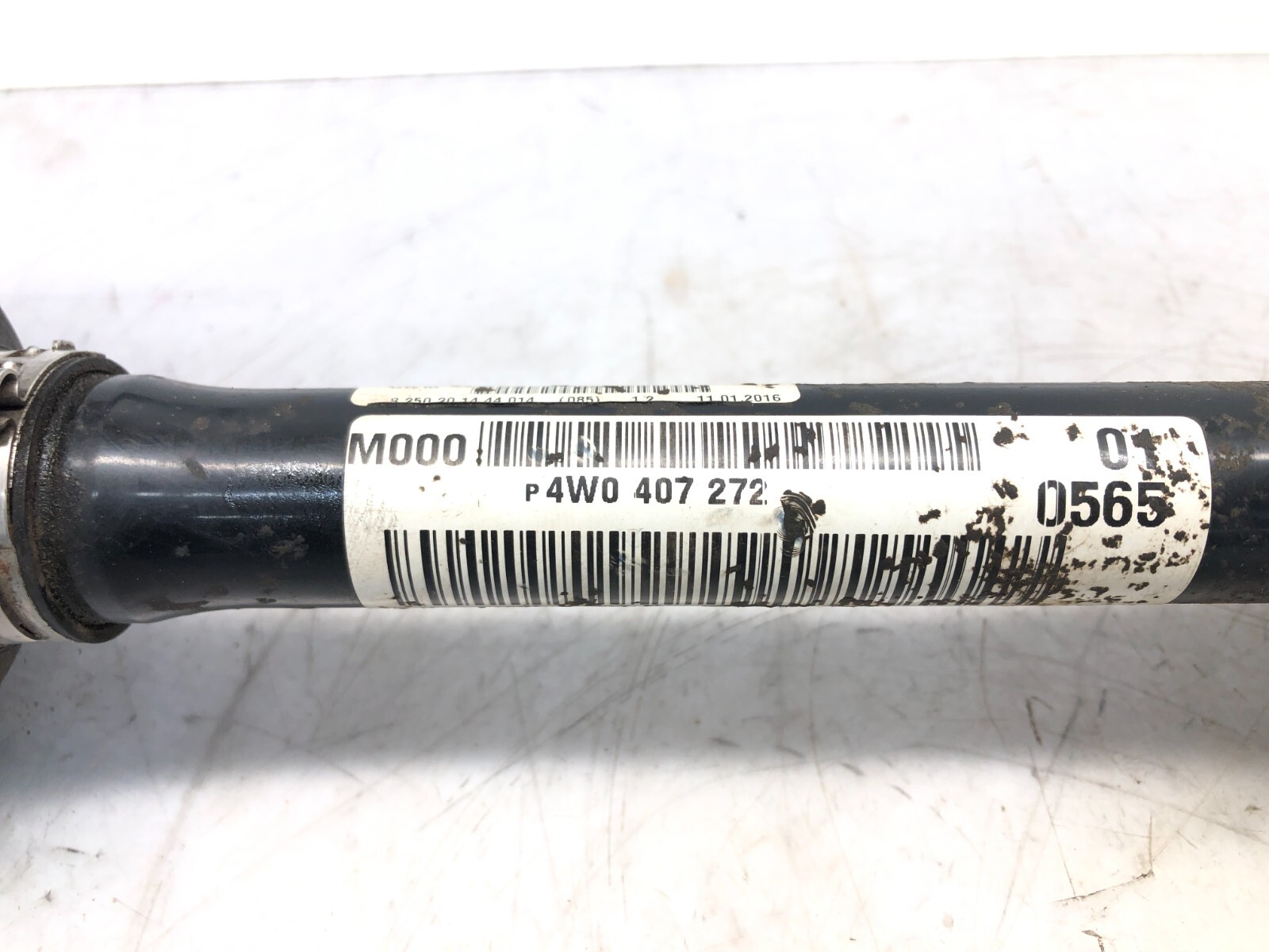 2014-2018 BENTLEY FLYING SPUR AWD RIGHT PASS FRONT CV AXLE JOINT SHAFT ASSY OEM.